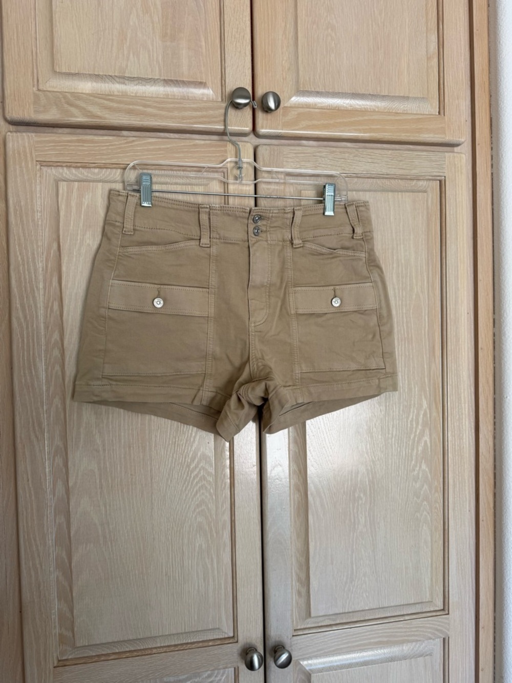 High-Waist Utility Pocket Shorts in Tan